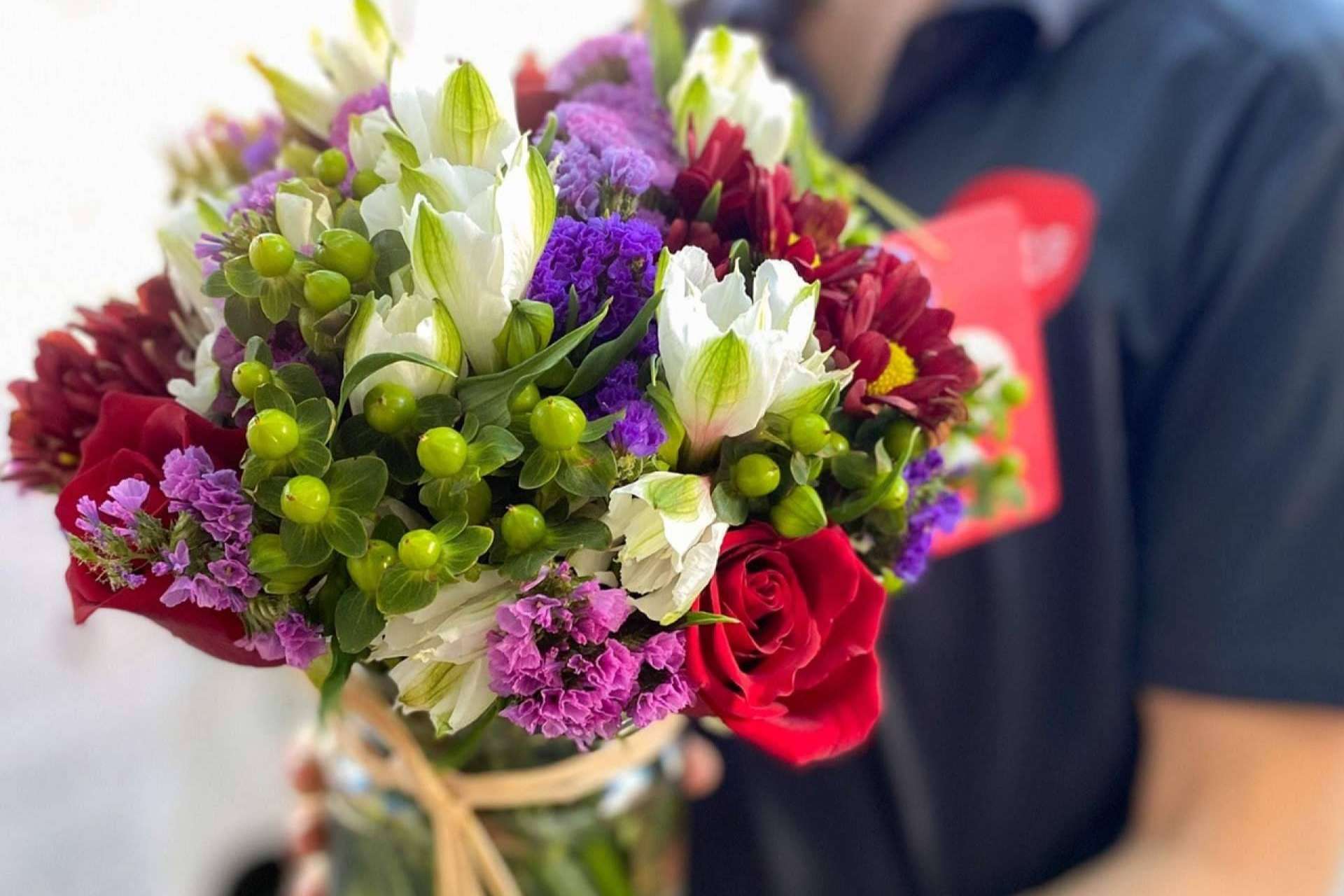 RosaLinda, la florería que refleja su pasión por las flores en su trato a cada cliente