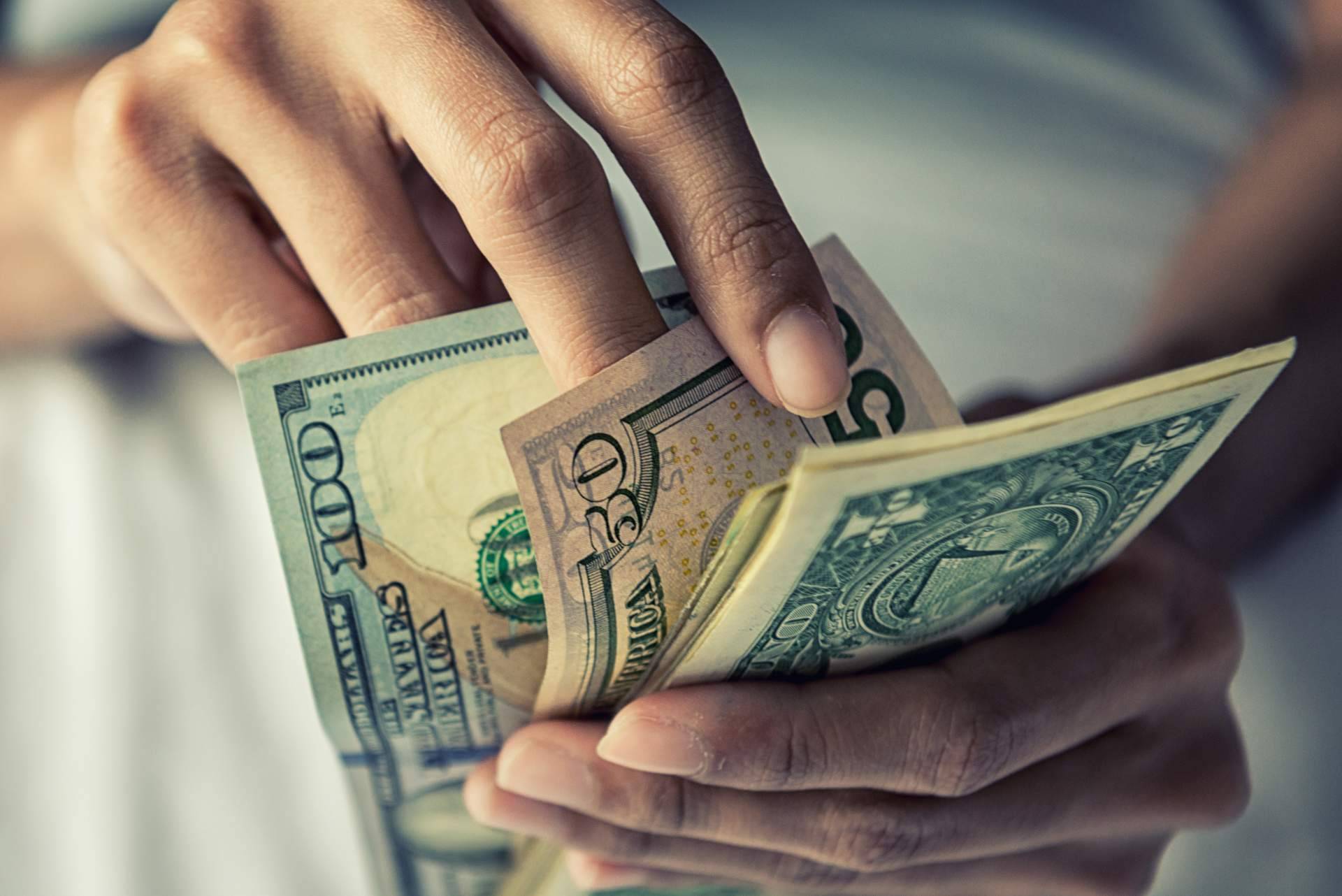 Generar ingresos en dólares con una LLC es posible con el servicio de USA Corporation Services