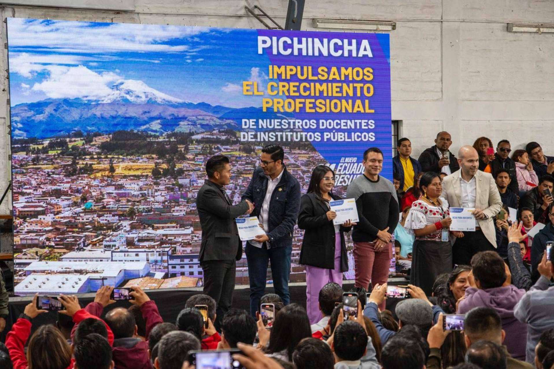 World Literacy Organization felicita al presidente Daniel Noboa por su reelección